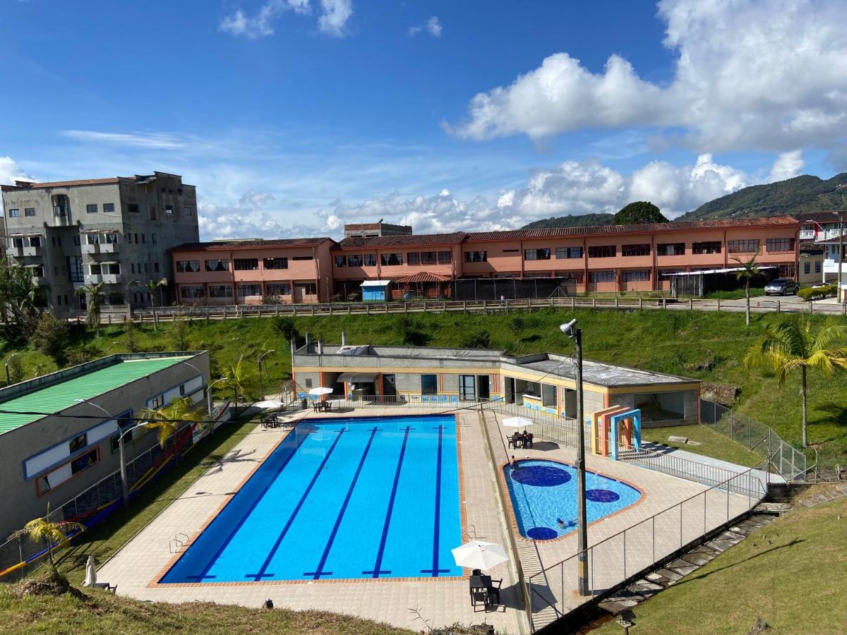 La Pradera Apartment By Hope Guatape Ngoại thất bức ảnh